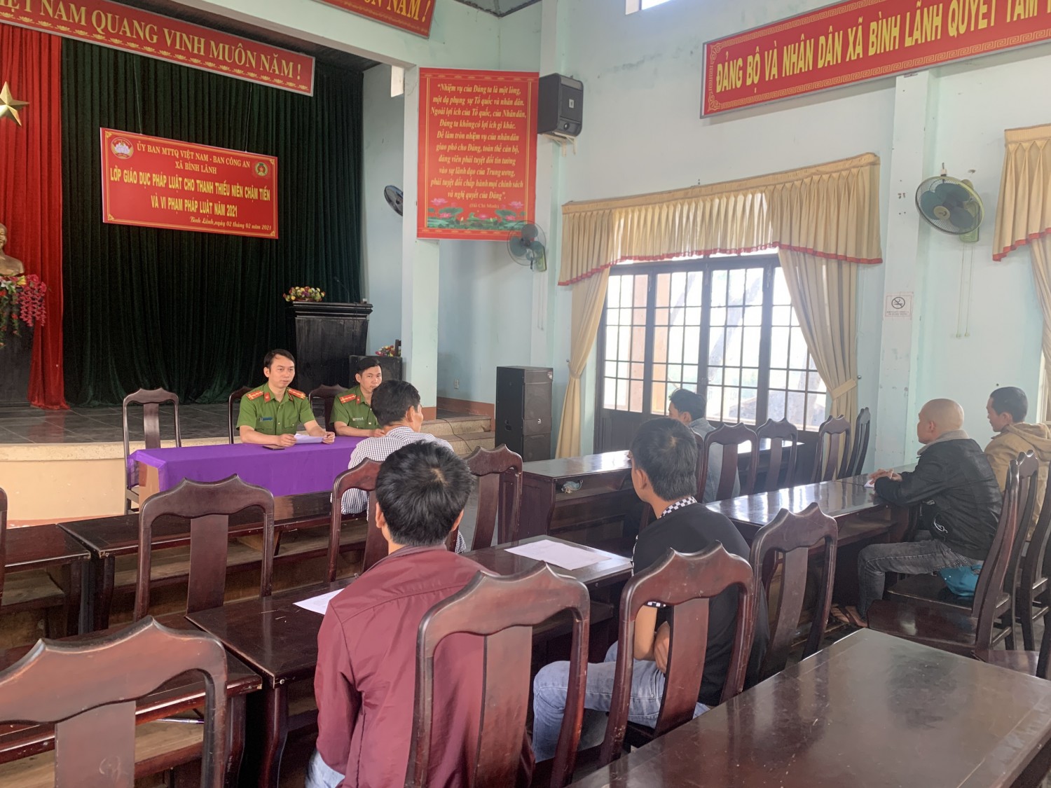 Hình ảnh lớp giáo dục pháp luật