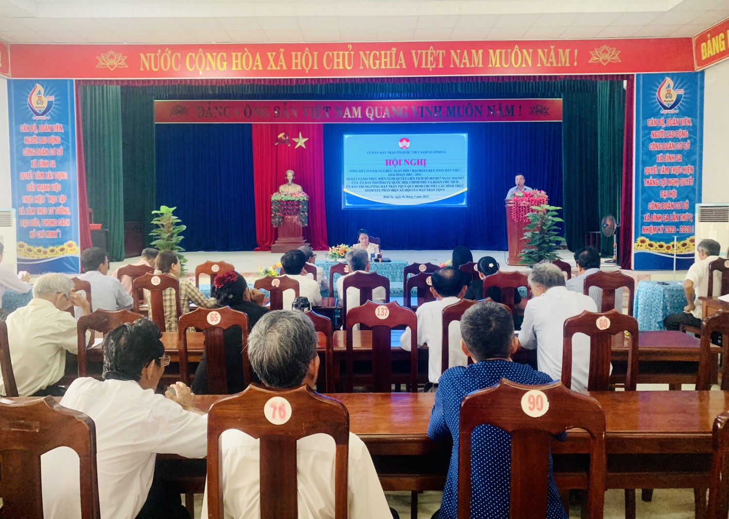 ongnguyen van donghuv pct uy ban mttq vn huyen phat bieu chi dao tai hoi nghi