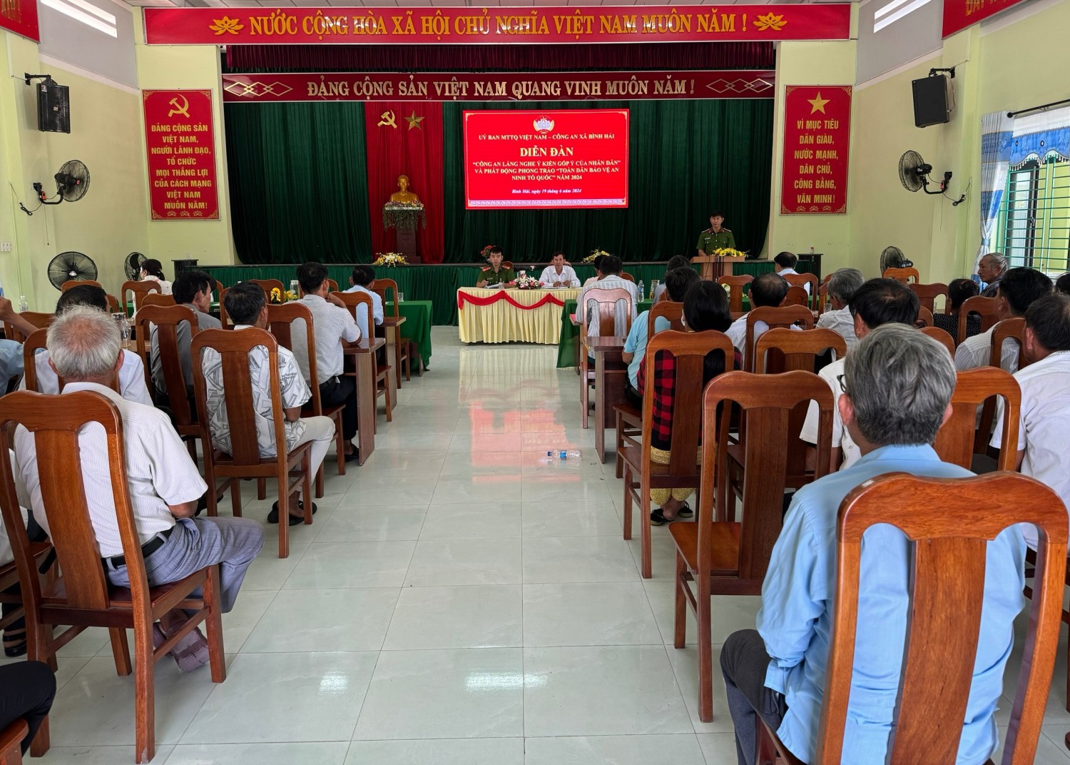 Đ/c Trần Duy Phương: Trung tá Phó Trưởng Công an huyện - Phát biểu chỉ đạo